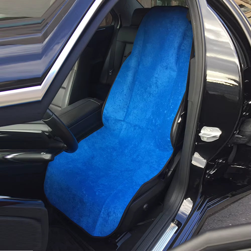 Badstof stoelbeschermer op een autostoel - foto 1